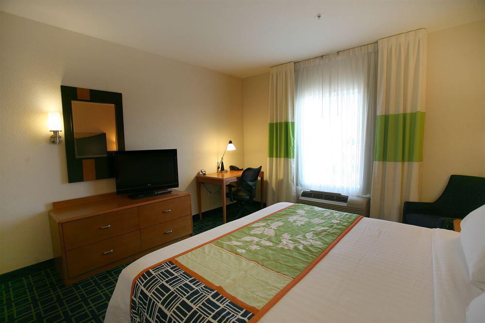Fairfield Inn And Suites By Marriott Lakeland Plant City Esterno foto